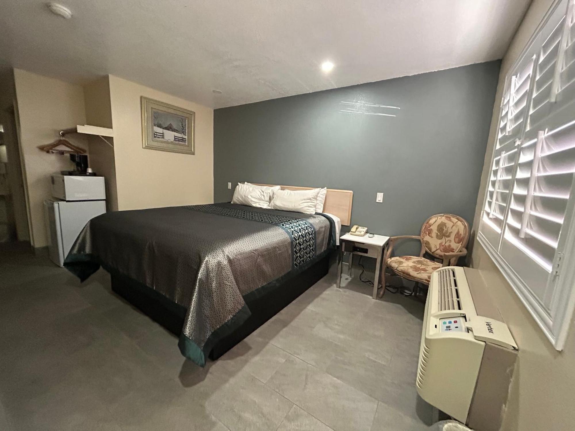 California Inn Hotel And Suites Adelanto Us 395 מראה חיצוני תמונה