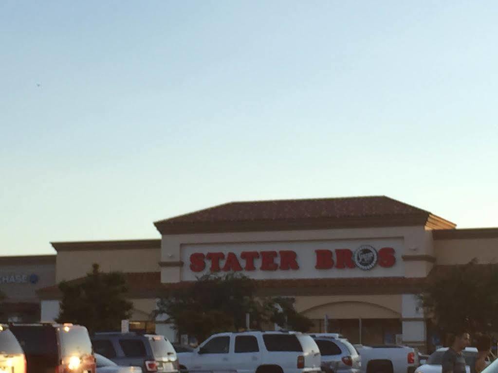 California Inn Hotel And Suites Adelanto Us 395 מראה חיצוני תמונה